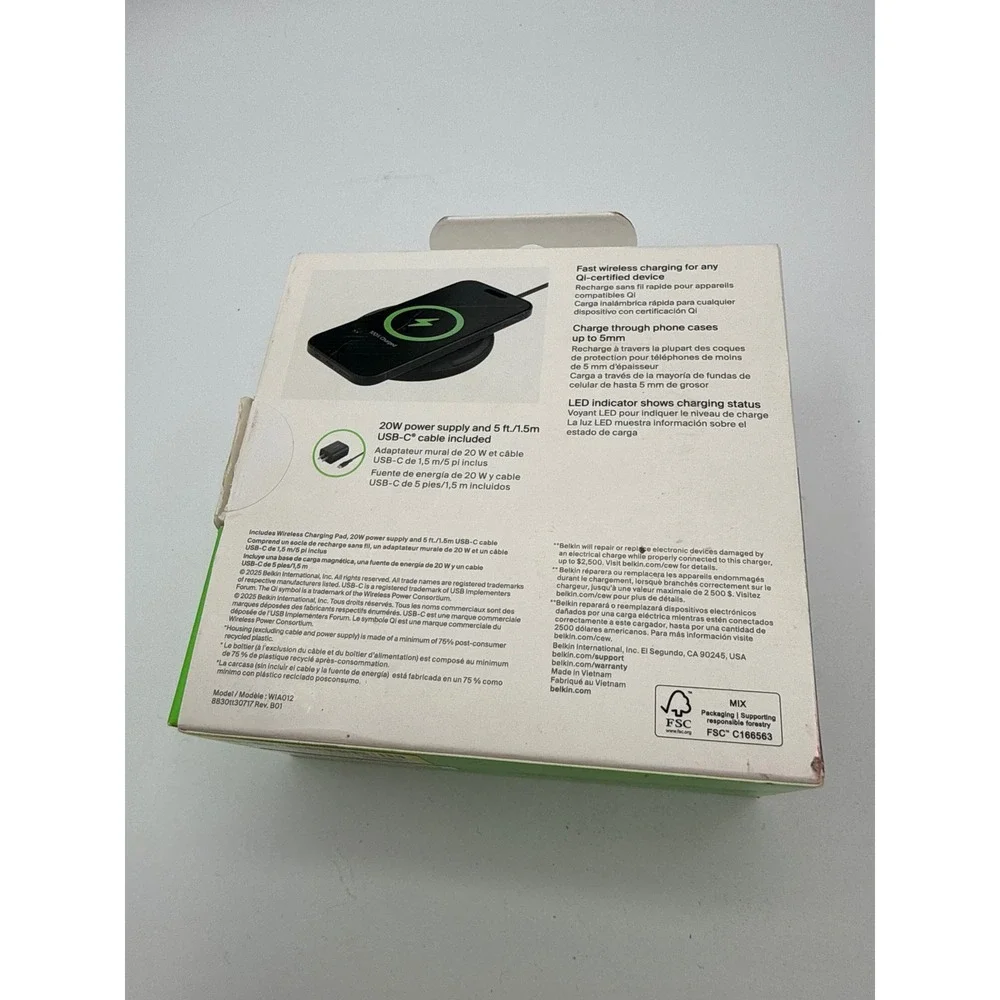 Belkin BoostCharge Wireless Charging Pad‎ Unisex OS Black New 15W Qi WIA012